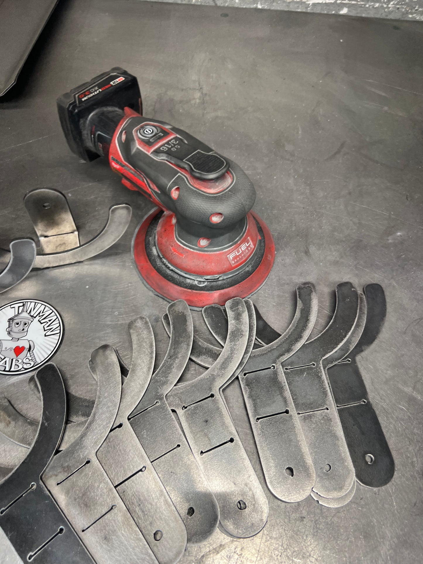 DA sander/Grinder wall mount