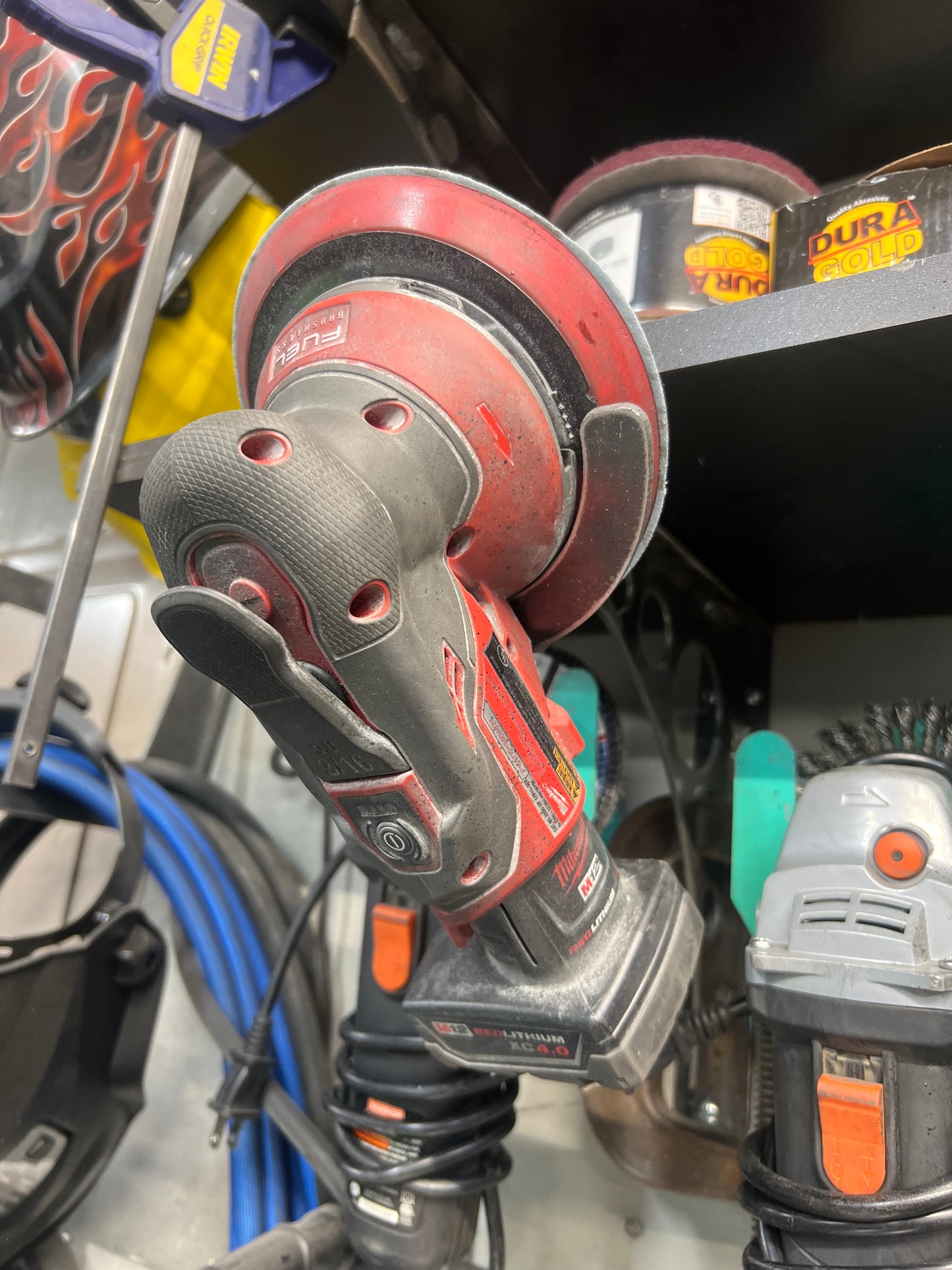 DA sander/Grinder wall mount